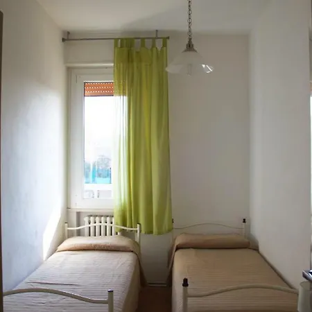 Viale Pedonale A Due Passi Dal Mare *